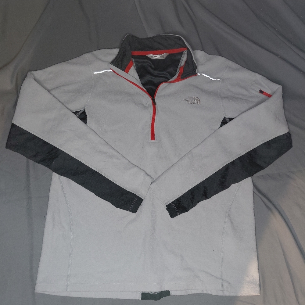 The North Face Men’s Light Gray Pullover Jacket with Black Accents
